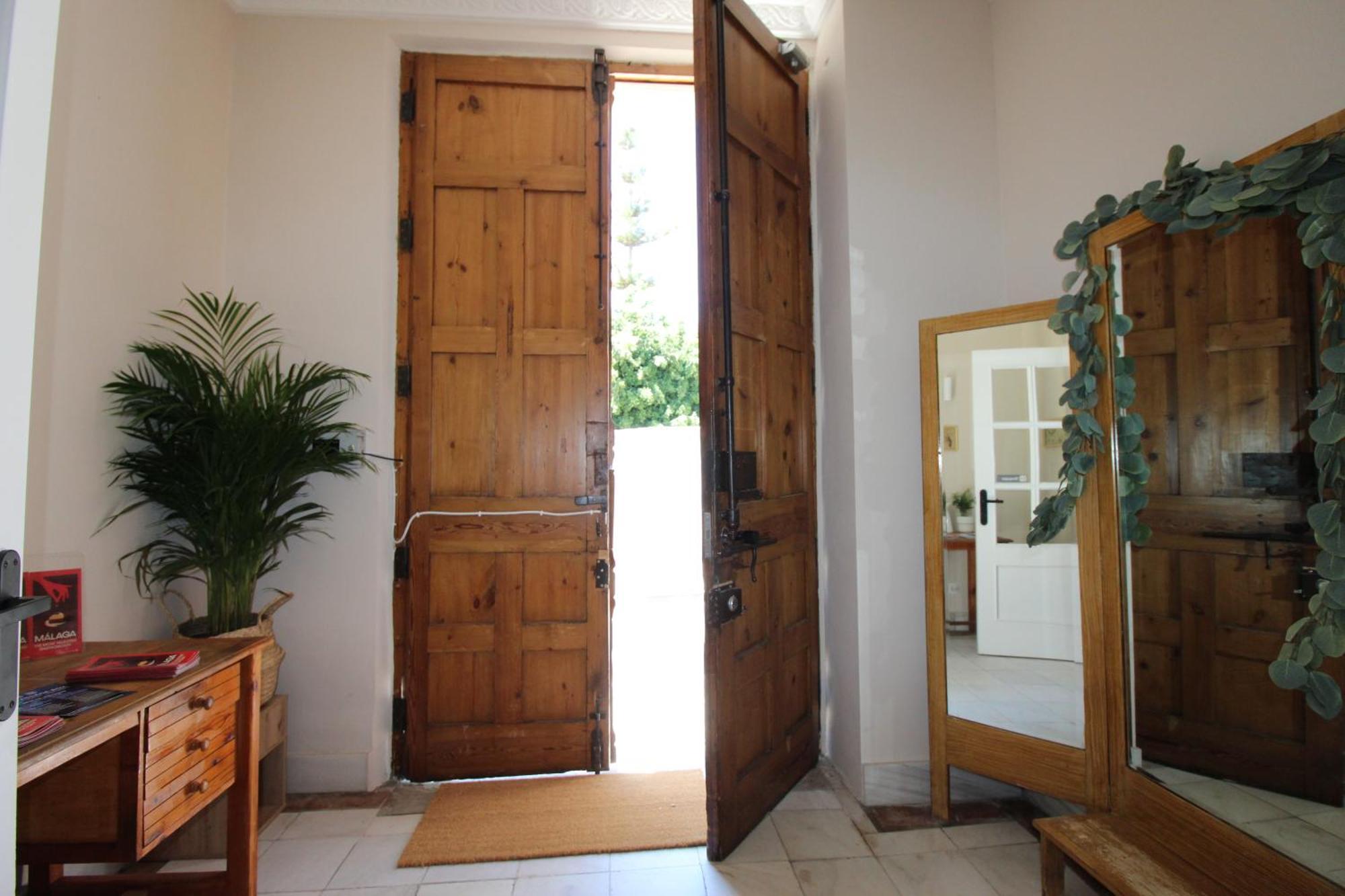 Hostal Las Acacias Málaga Exterior foto