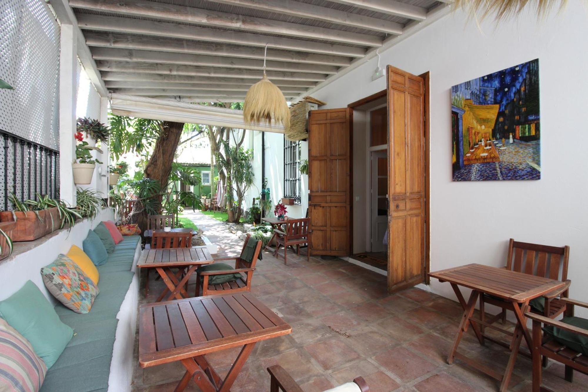 Hostal Las Acacias Málaga Exterior foto